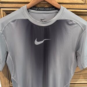 Nike Men’s Pro Combat Dri-FIT short Sleeve Compression Shirt. Size XL
